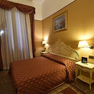 Poste Vecie 3*, Veneza Itália