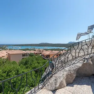  Appartement Baia De Bahas Italie