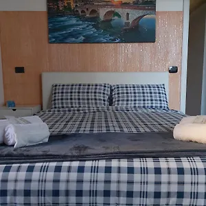  Appartement Palazzo Ponte Pietra Italie